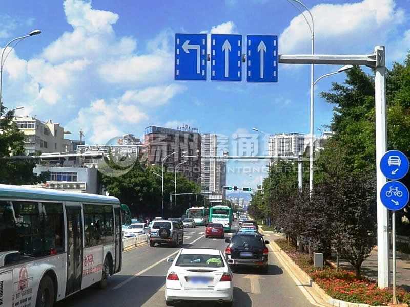 BZG-007，交通標(biāo)志桿，分道標(biāo)志桿
